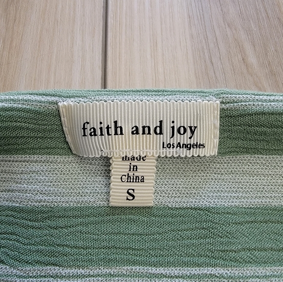 Faith and Joy - Green Tie-Front Blouse - Size Small - Picture 3 of 5